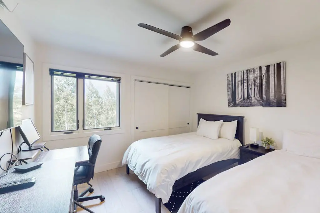 Ski Inn 311
