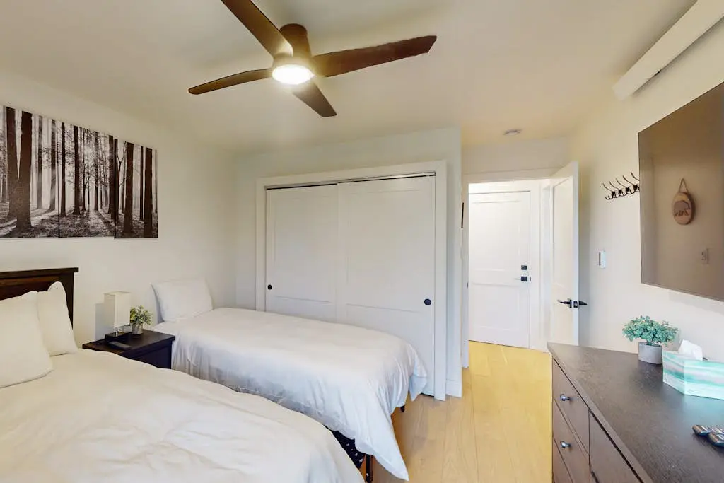 Ski Inn 311
