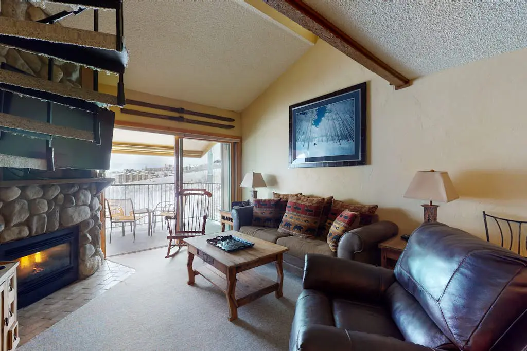 Ski Inn 331