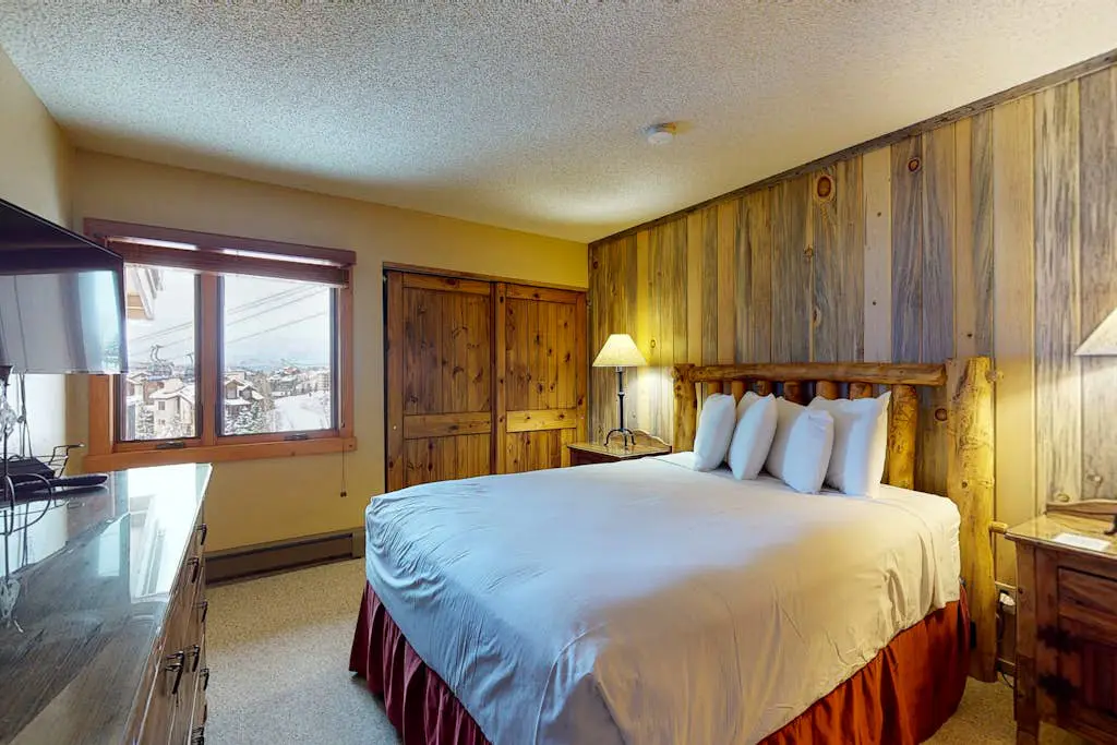 Ski Inn 331