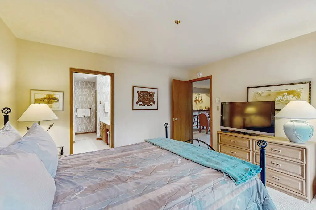 Townsend Place B206
