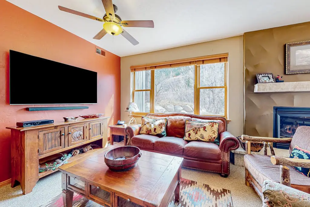 Evergreen Retreat, Unit 101