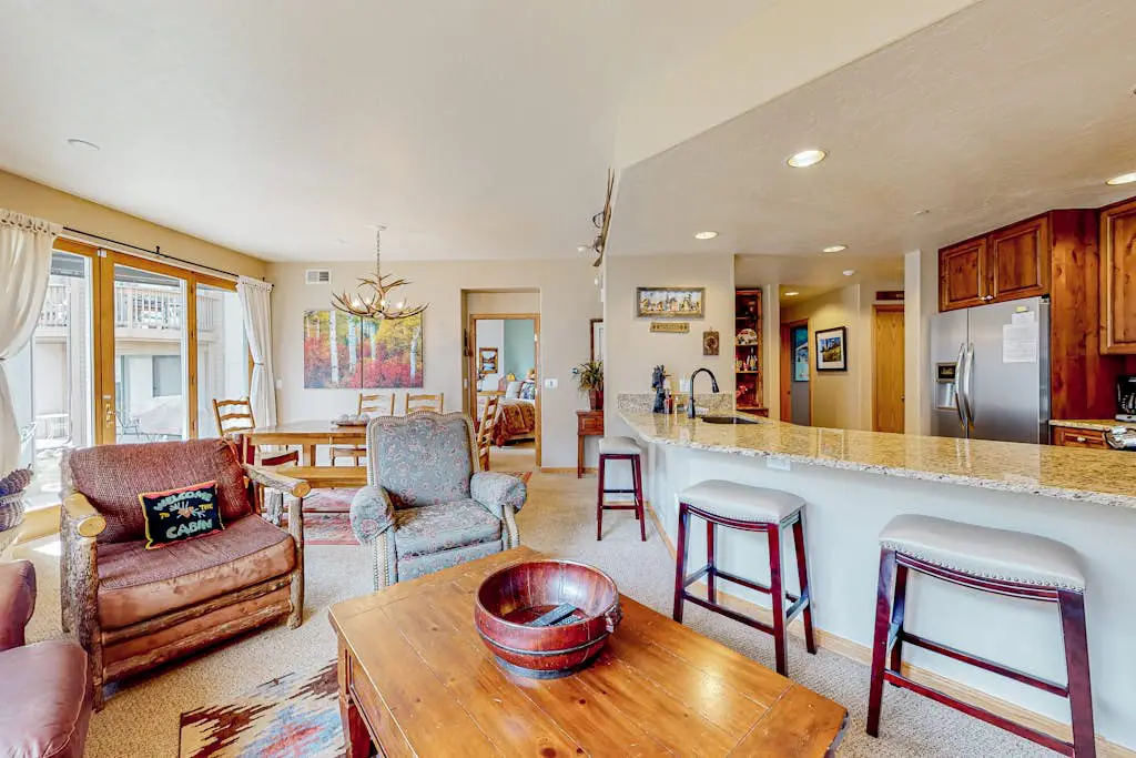 Evergreen Retreat, Unit 101