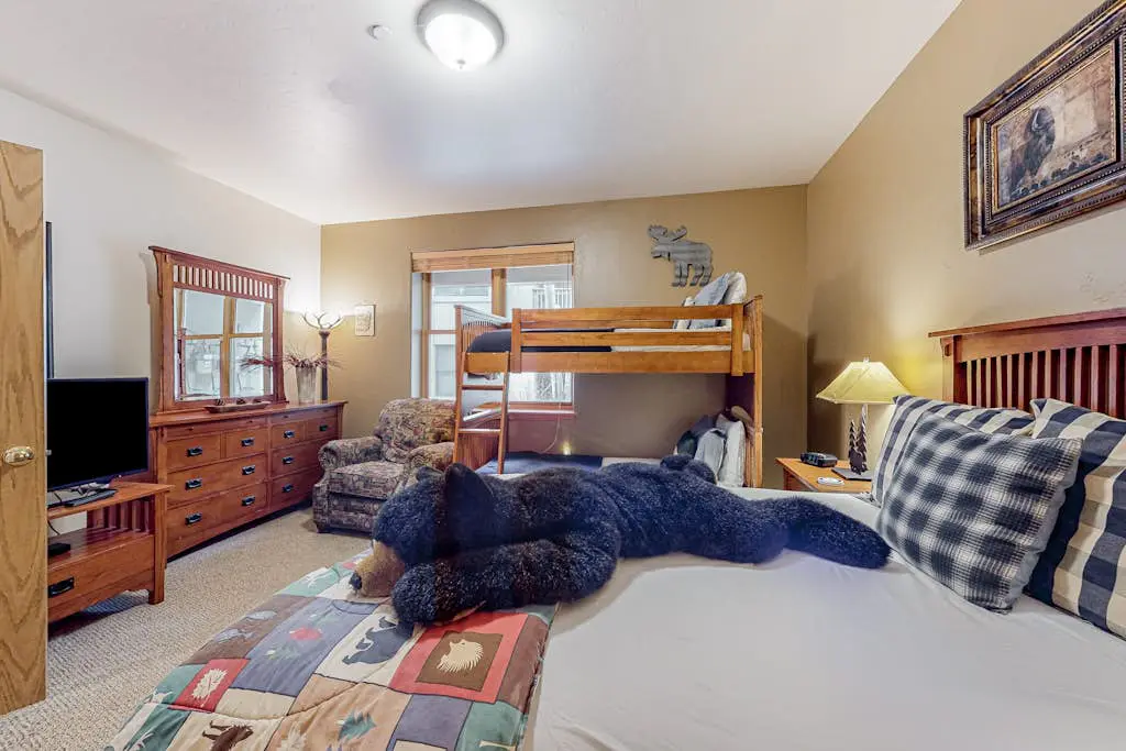 Evergreen Retreat, Unit 101