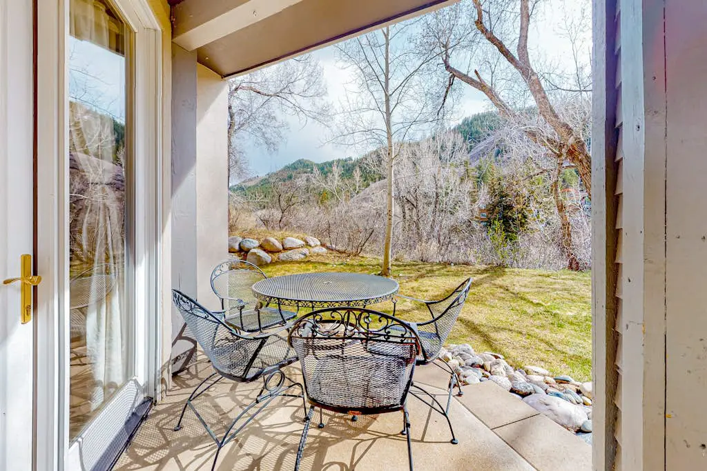 Evergreen Retreat, Unit 101