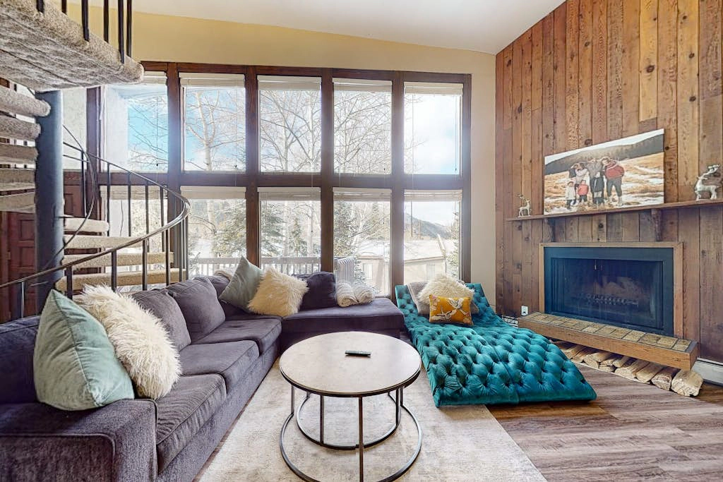 Mountainside Oasis