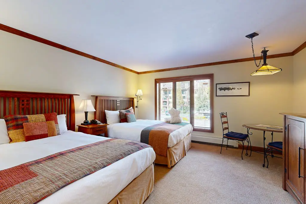 Lion Square Lodge South 473