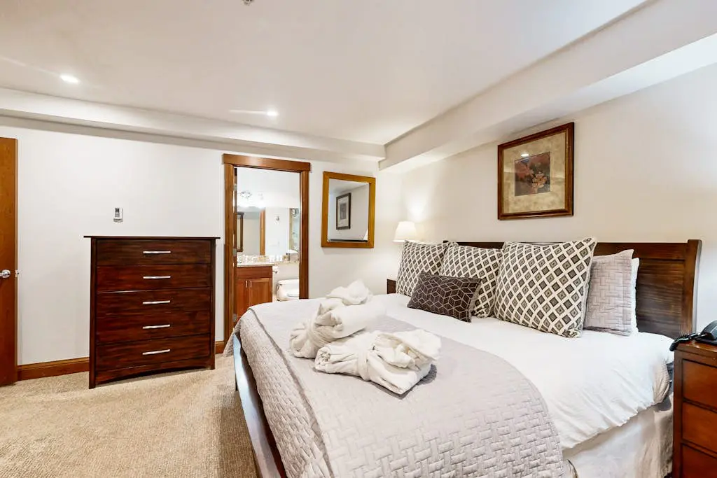 Lion Square Lodge North 288
