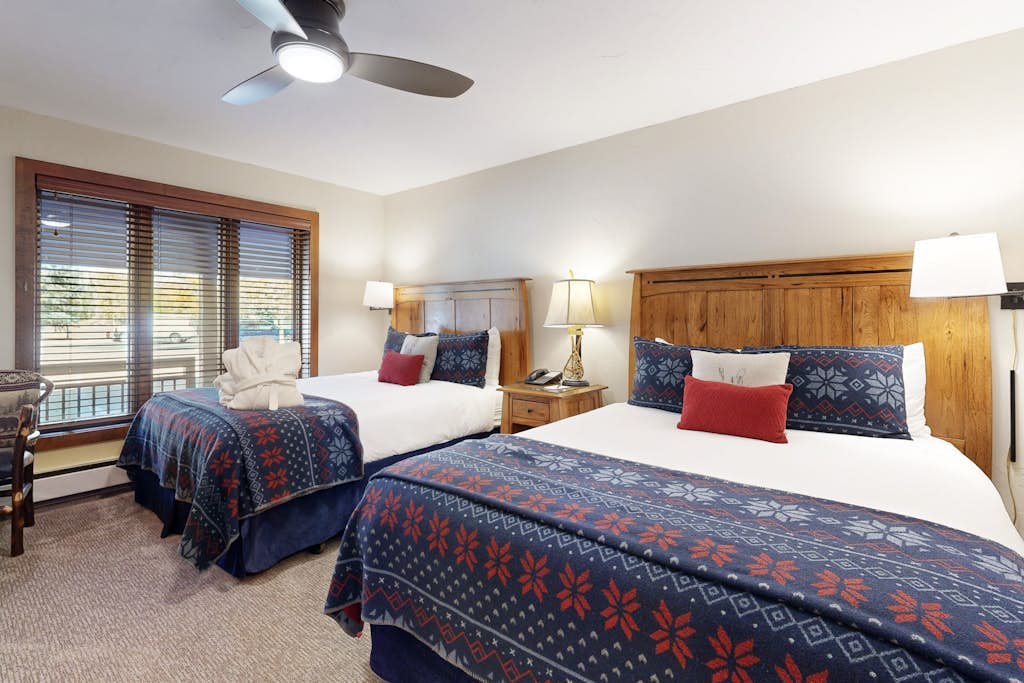 Lion Square Lodge South 376