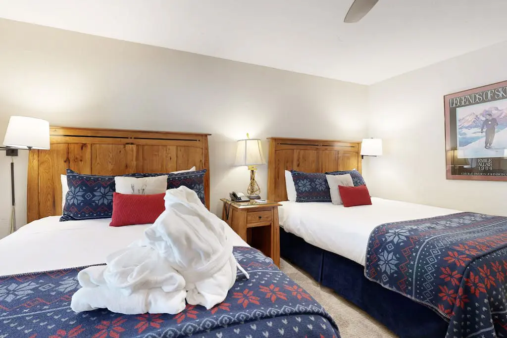 Lion Square Lodge South 376