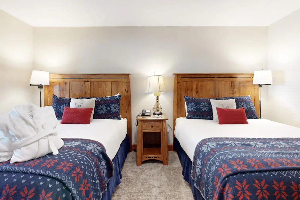 Lion Square Lodge South 376
