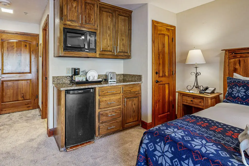 Lion Square Lodge South 377