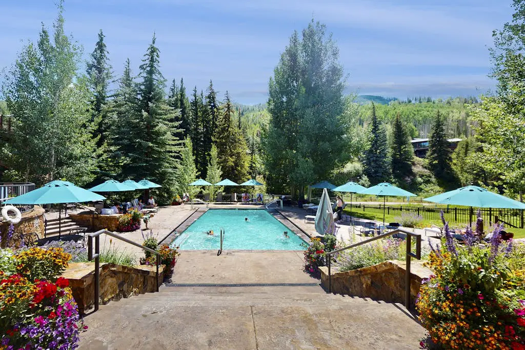 Lion Square Lodge South 560