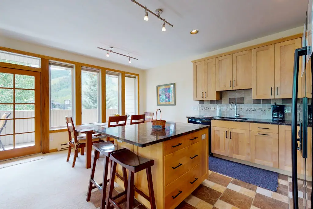 Sun Vail 31B