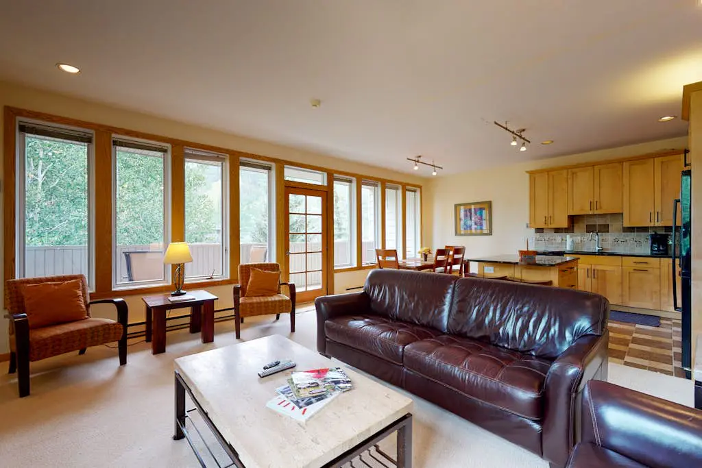 Sun Vail 31B