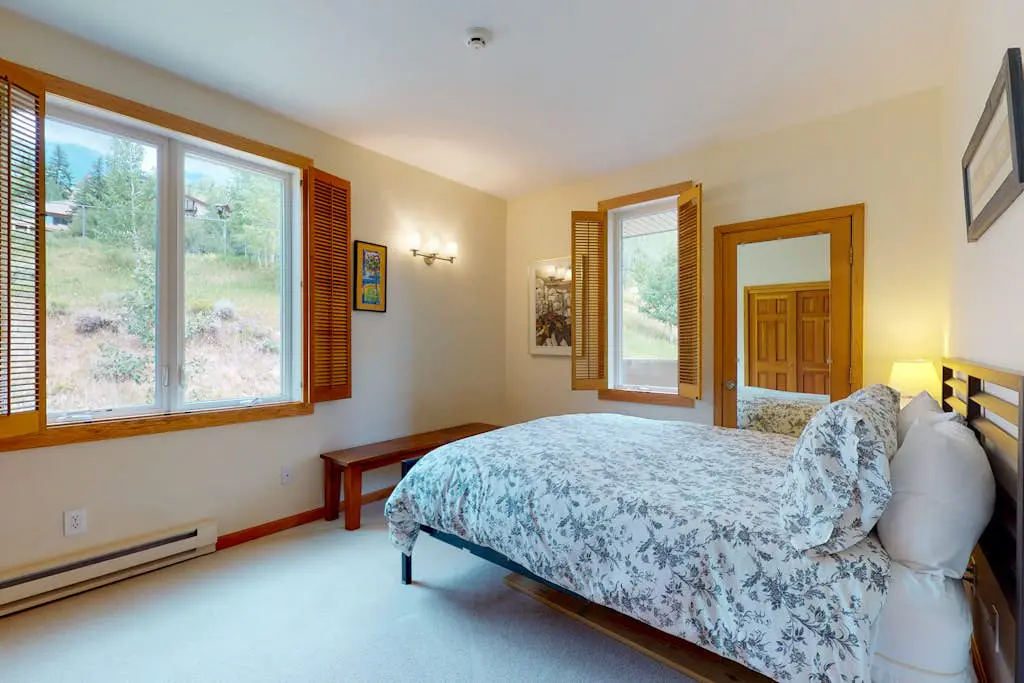 Sun Vail 31B