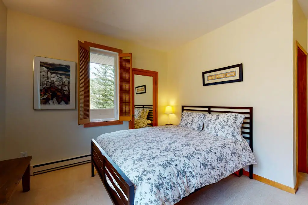 Sun Vail 31B