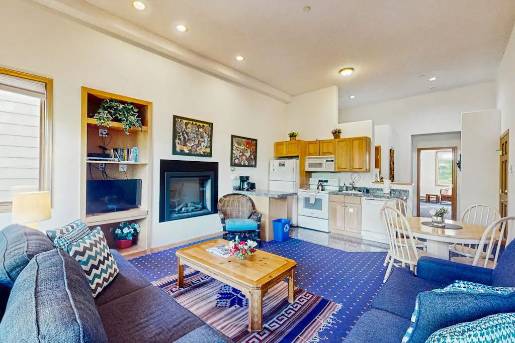 Sun Vail 33E