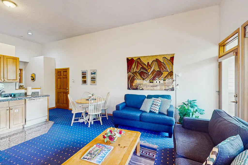 Sun Vail 33E