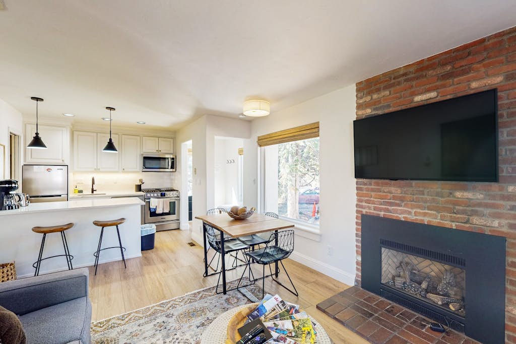 Mountain-view condo with Deck, Washer/dryer,  Short Walk to Free Town Bus