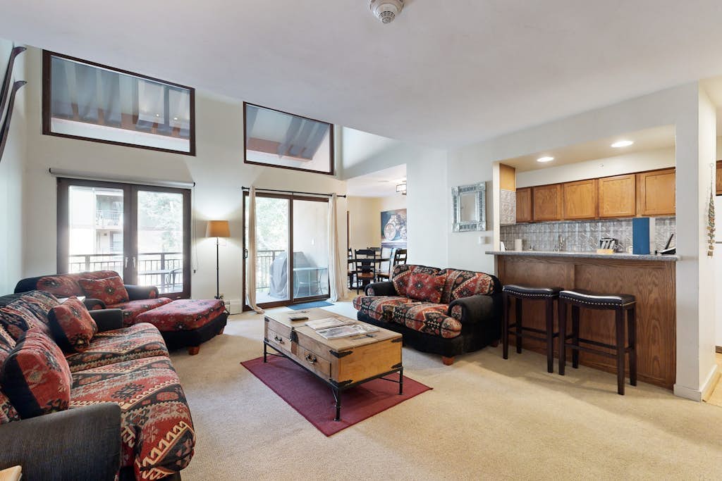 Lions Ridge Retreat