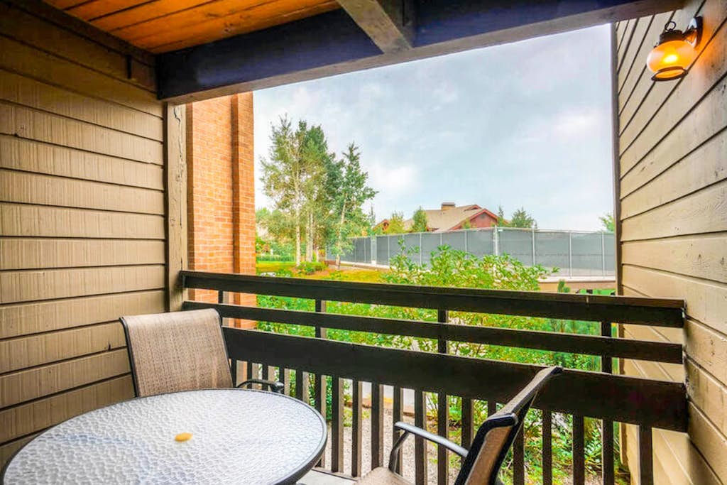 Inviting condo with pool & hot tubs - near Steamboat Ski Resort