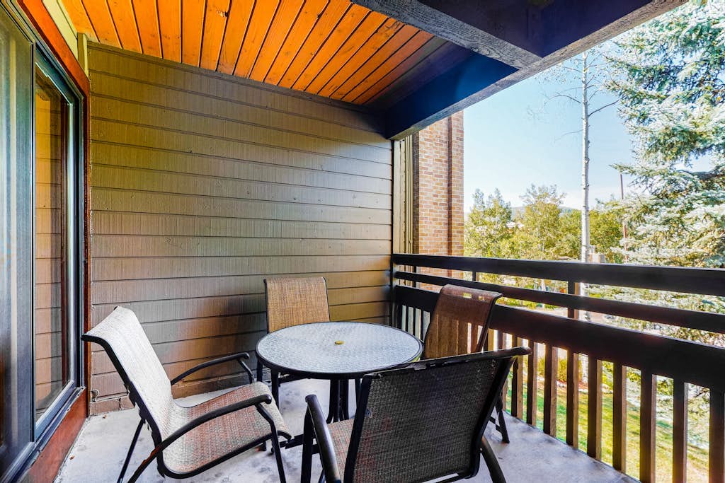 Mountainside condo with pool & hot tubs - near Steamboat activities