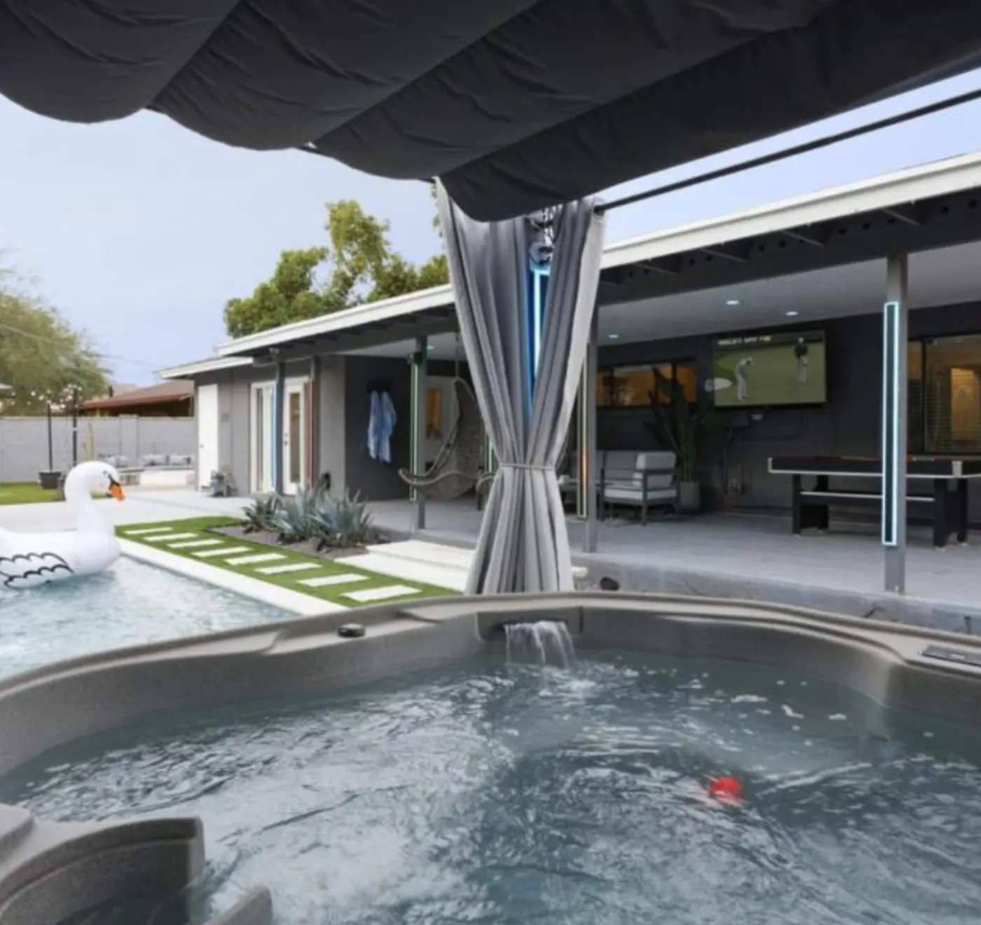 Luxe Retreat
