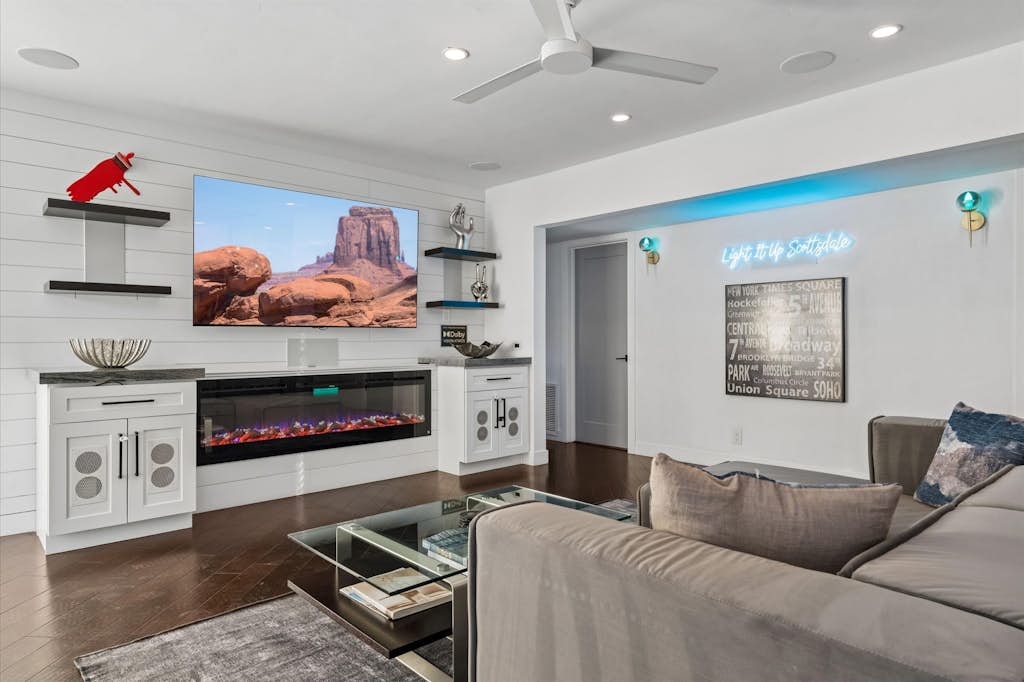 Luxe Retreat: Heated Pool & Hot Tub | Mini Golf | 3BR | Dog Friendly