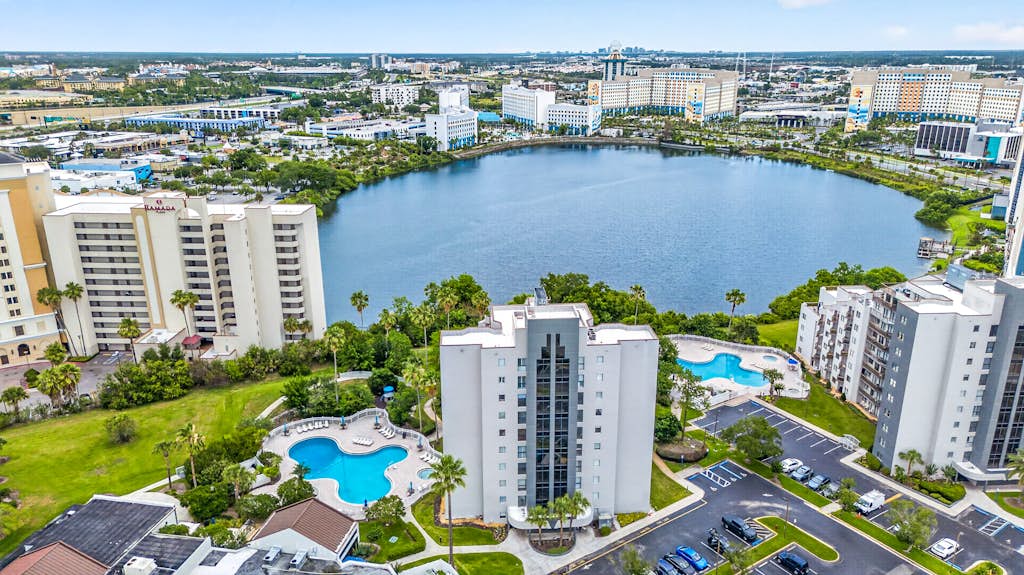 Scenic Lakeview Condo w Balcony and Resort Pools
