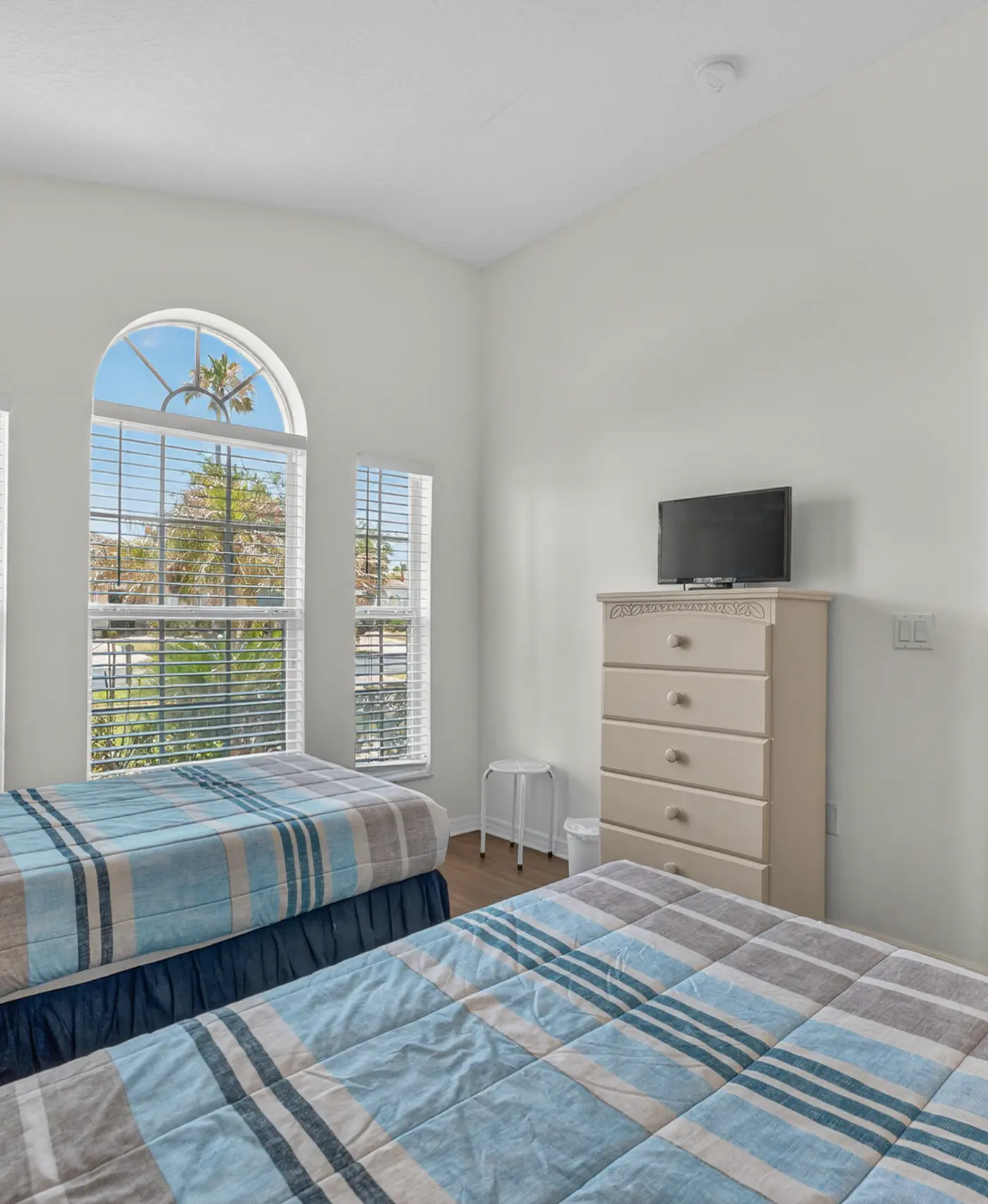 CBL103-4809-4-P - Poolside Heaven in Cumbrian Lakes