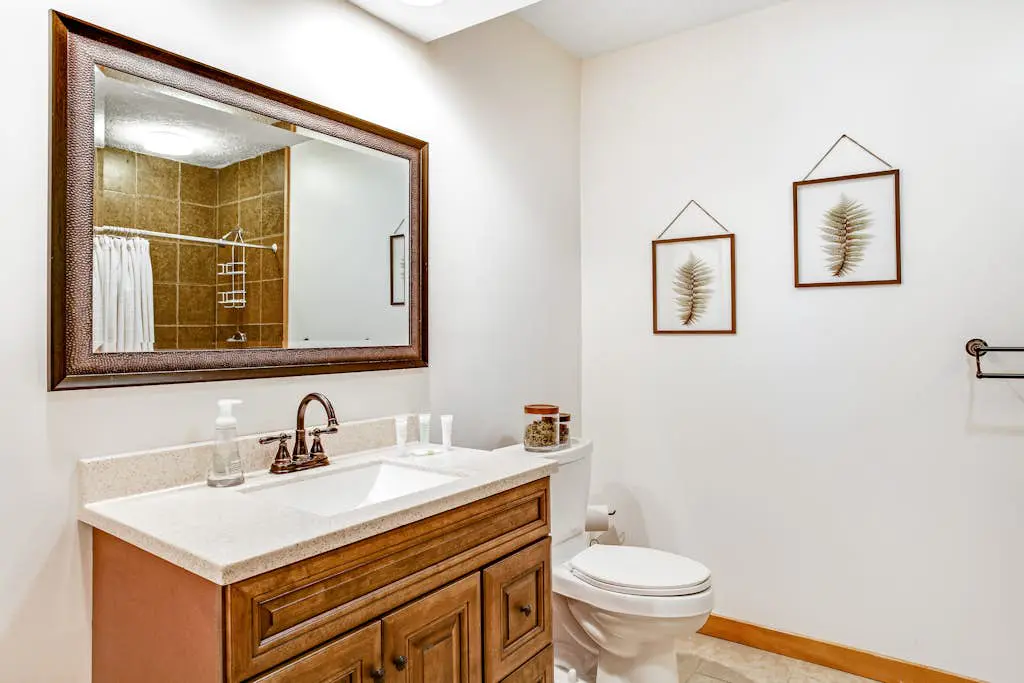 Modern Townhouse with WiFi and Washer/Dryer