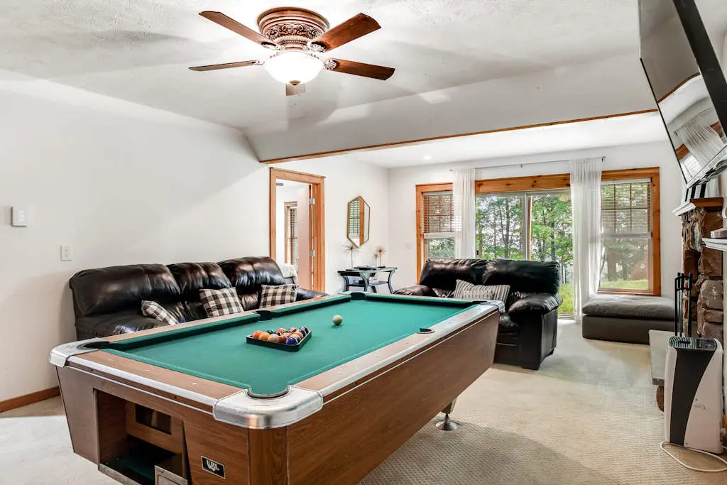 Modern Townhouse with WiFi and Washer/Dryer