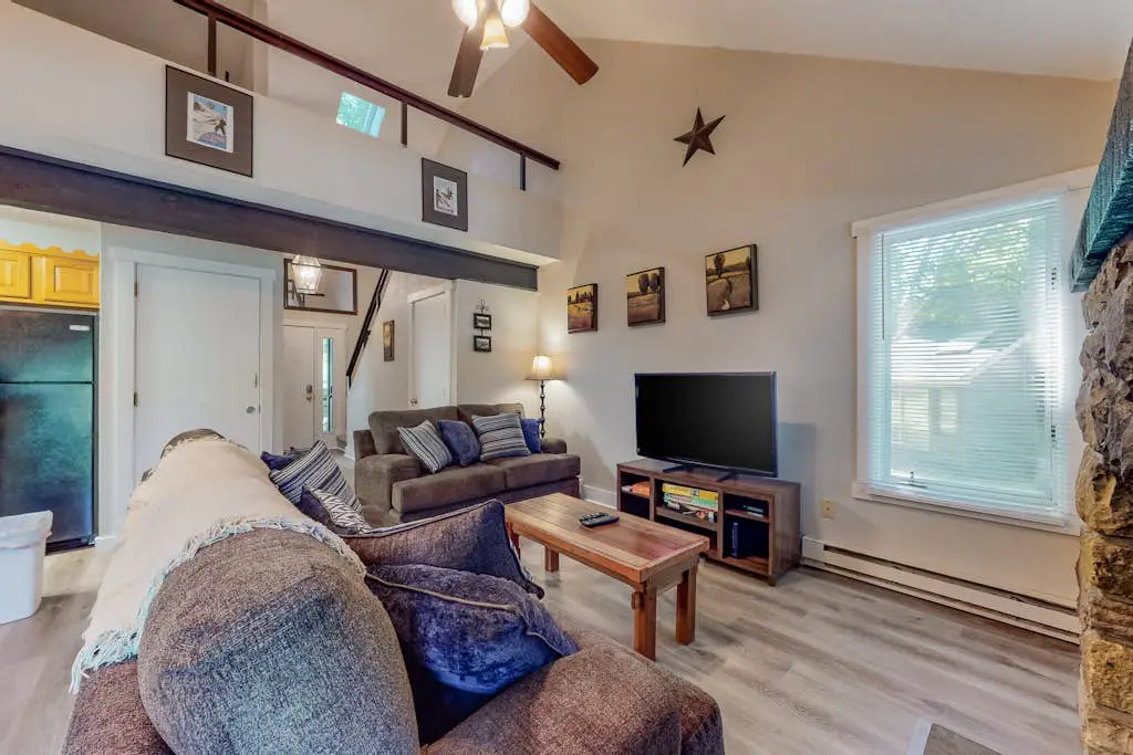Unwind in Telstar