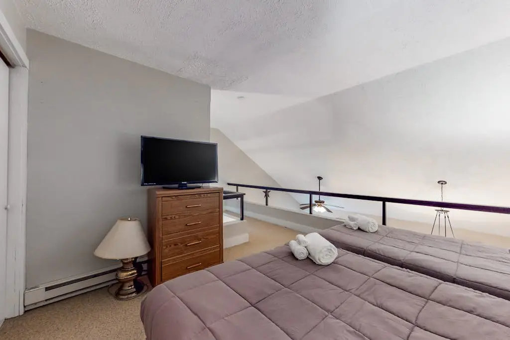 Unwind in Telstar