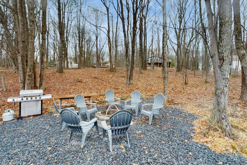Lakeside Chalet with Hot Tub, Fire Pit & Game Room
