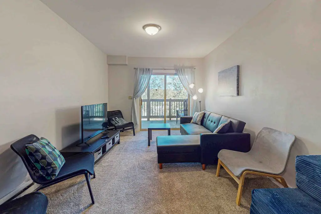 Gorgeous Townhouse with Fireplace Near Camelback