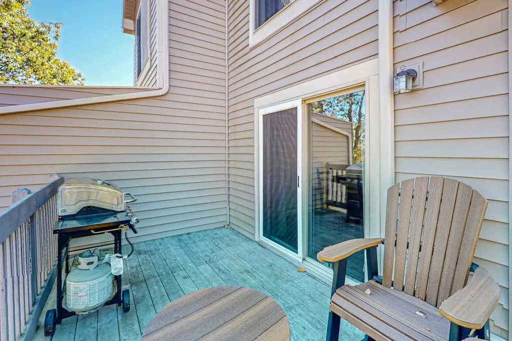 Gorgeous Townhouse with Fireplace Near Camelback