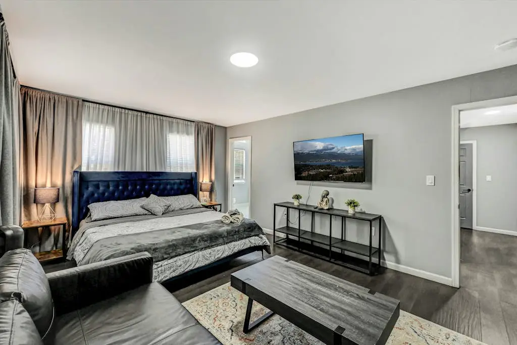 Leisurely Living in Long Pond