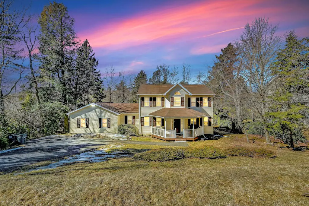 Leisurely Living in Long Pond