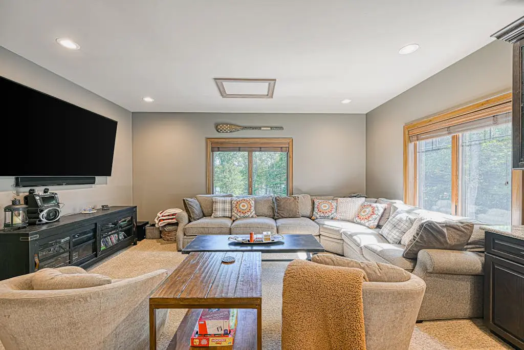 Luxury 4BR Mansion - HOT TUB - Lake View - Oakland