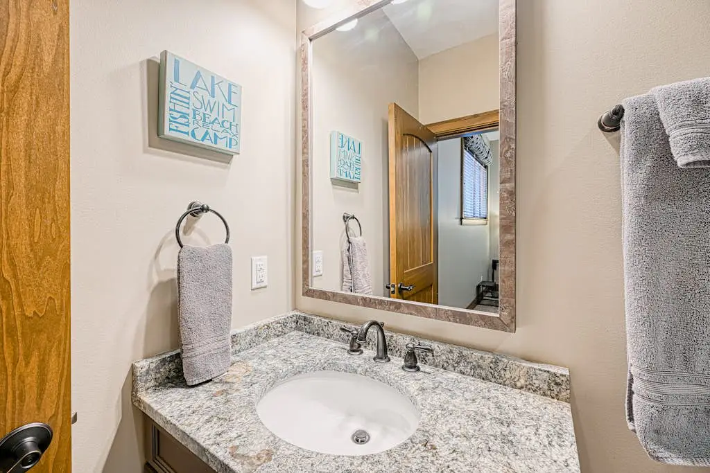 Luxury 4BR Mansion - HOT TUB - Lake View - Oakland