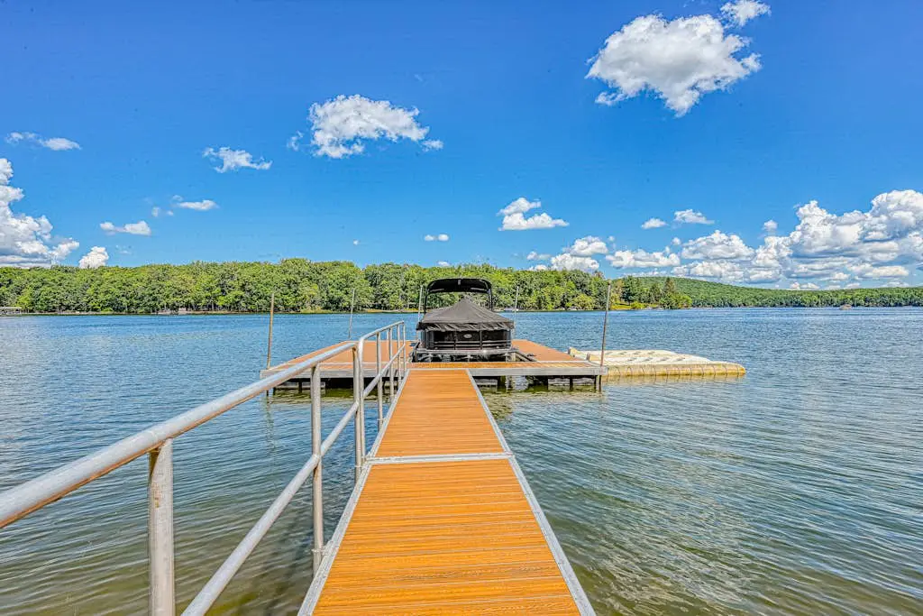Luxury 4BR Mansion - HOT TUB - Lake View - Oakland