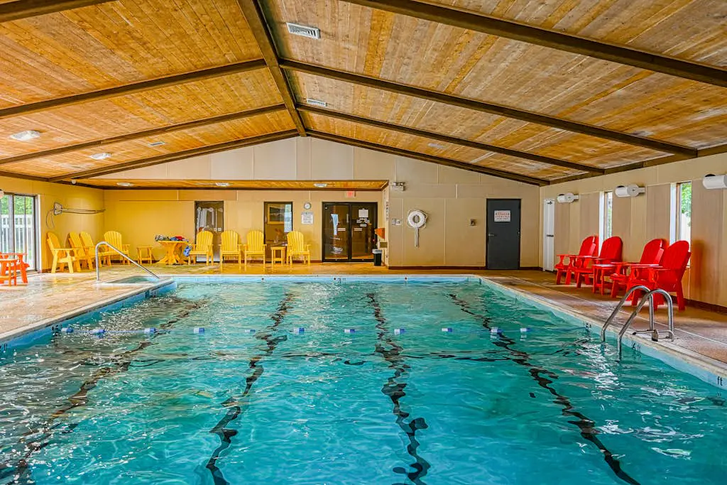 Luxury 4BR Mansion - HOT TUB - Lake View - Oakland