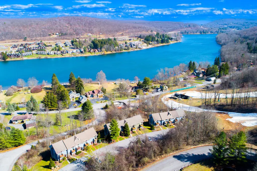 Lakeside & Slopeside