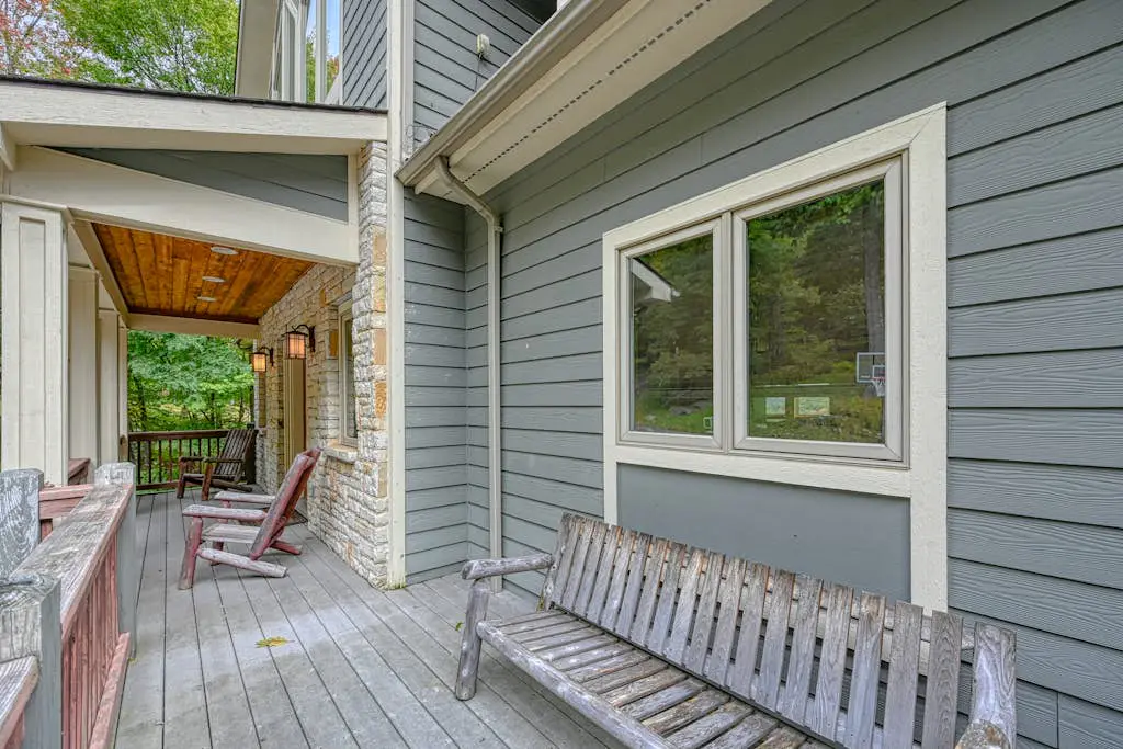 Spacious 5BR - HOT TUB - Lake & Mountain Views