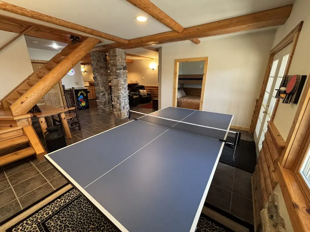 Rustic 3BR Cabin - HOT TUB - Lake View - Oakland