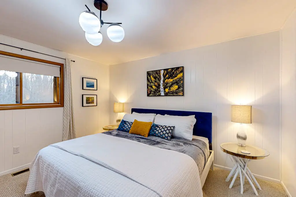 Charming 4BR Home - HOT TUB - Oakland