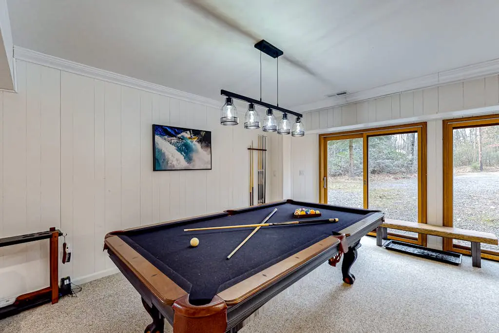 Charming 4BR Home - HOT TUB - Oakland