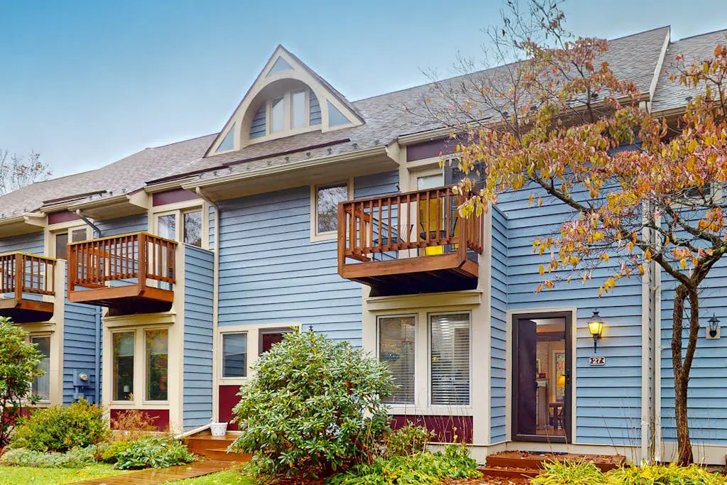 Liftside Retreat
